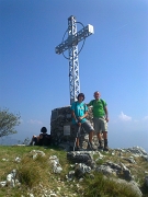 61 Luca e Santo in vetta